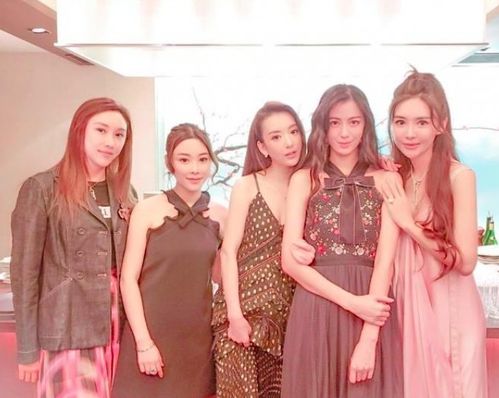 手繪花朵，母愛無價 方媛母親節收獲女兒最暖心的禮物